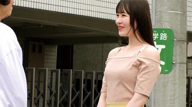 甜美少女的温柔诱惑。