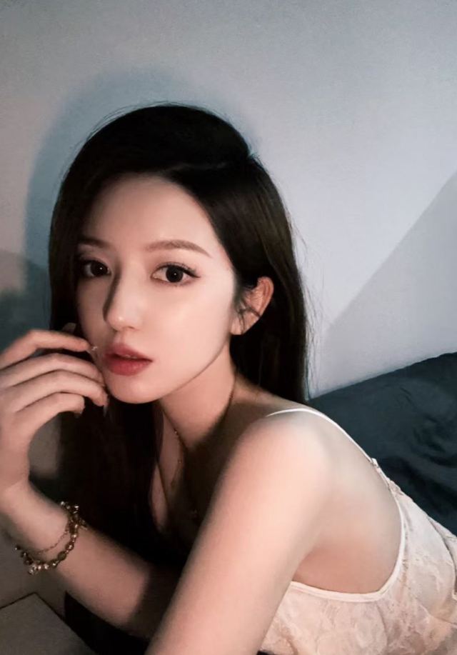 某某门事件】第450弹 成都抖音美人主播 高洁 被金主爸爸花五万块包了半月，该玩的都玩了感觉特爽特值