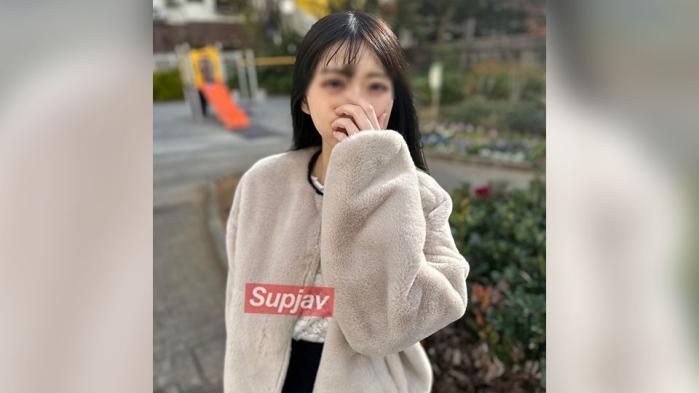 小个OL求精中出，激烈抽插狂欢至高潮。