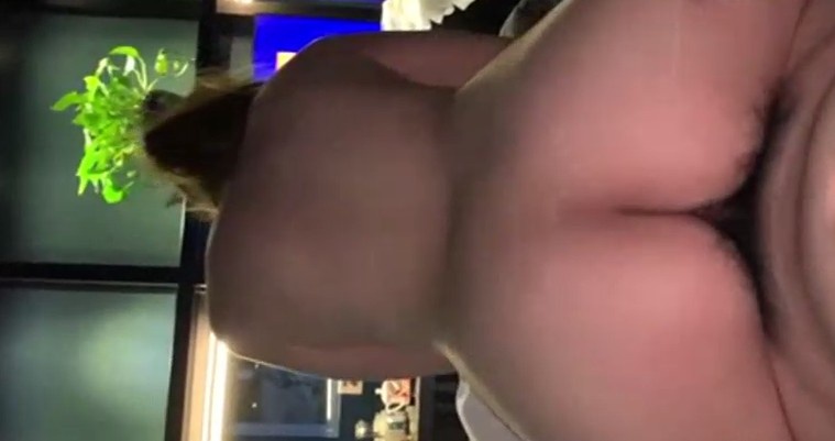 乌鲁木齐极品骚货让我拿皮带抽她