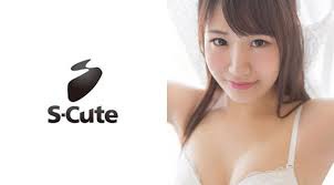 美女主播在线直播，露骨激情表演，观众疯狂打赏。