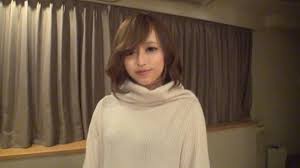 疯狂初体验，21岁纯情店员，绝美肉体初次曝光。- 朝美