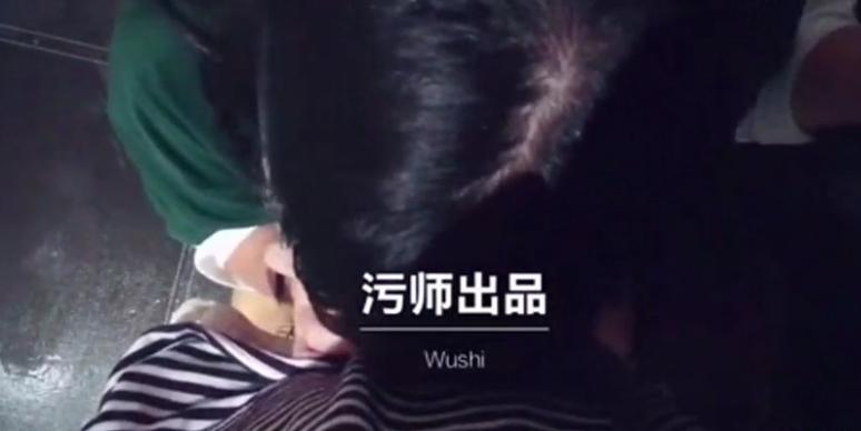 00后长腿女友男厕口交