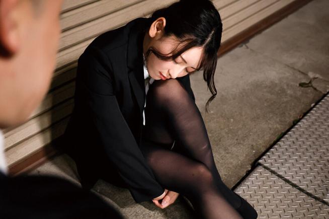 acr-988 假装喝醉诱惑大鸡巴下属的淫乱女上司 紗紗原百合