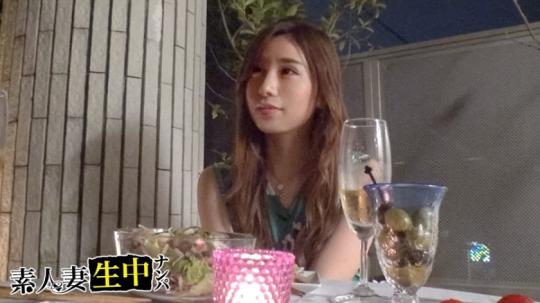 素人妻欲求不满生中纳骗，为夫子孕忍耐欲火，最终被他人棒解决。