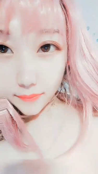 换个名字ba颜值不错嫩妹子自慰诱惑近距离特写跳蛋震动粉穴高潮出水