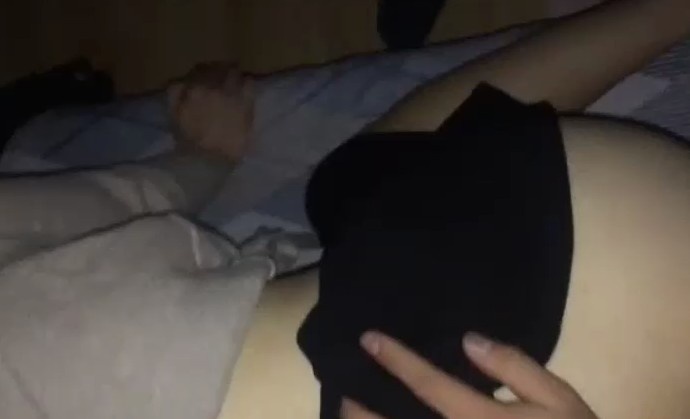 175市立医院小护士 叫声太大怕邻居听见把门关上经典对白