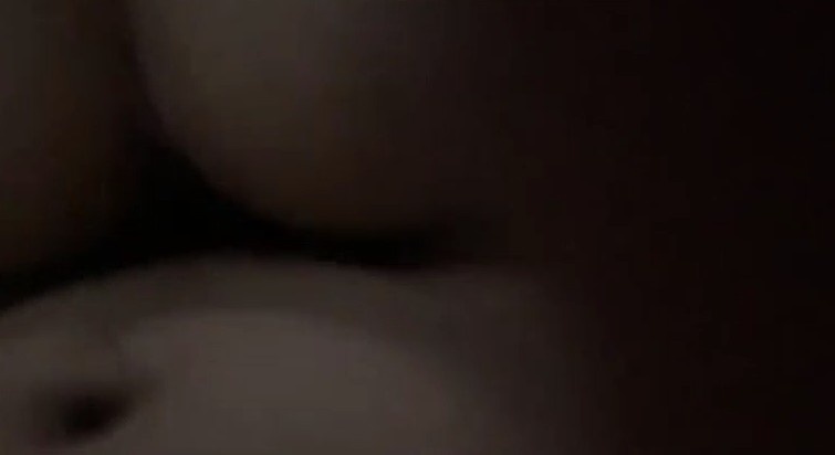 已婚少妇客服交道“和老公没做过这个姿势，我又不是机器啦”