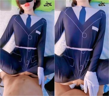 极品身材学姐女神 开档性感连体体操服几天不操白虎嫩穴又变紧了撅起小屁股把她粉嫩的小穴塞满