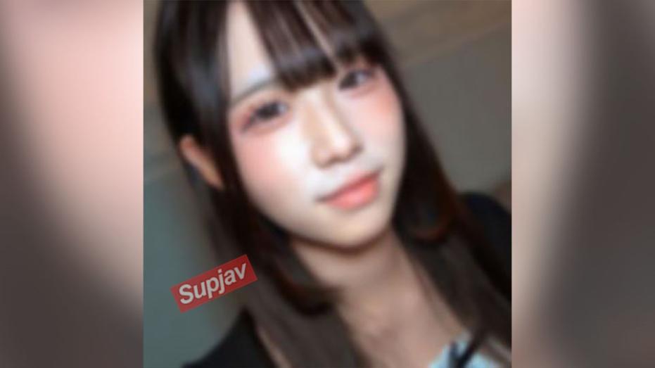 性感美乳长腿妹中出手淫口交。