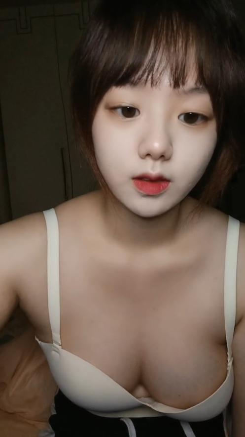 打工学妹深夜兼职全程露脸年轻粉嫩微胖极品奶子好挺玩弄电动假鸡巴好刺激抽插骚穴浪叫呻吟