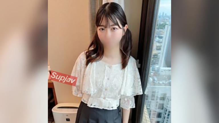 真人露脸！私密好友，素人赤裸激情。淫荡乳头，浓密毛穴，姐姐内裤，天真无邪，震撼人心！