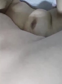 【雨哥91】蛟河母狗做爱自拍全过程，骚逼很乖可喷水 Chinese homemade video