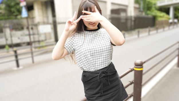 111125_01 天然素人 吐出舌头用和平露出脸的身经百战的女儿 反町智美