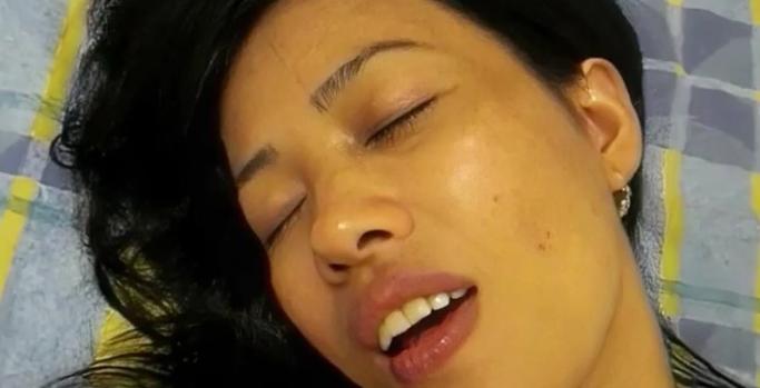 饥渴的农村少妇被操高潮的真实反应 Chinese homemade video