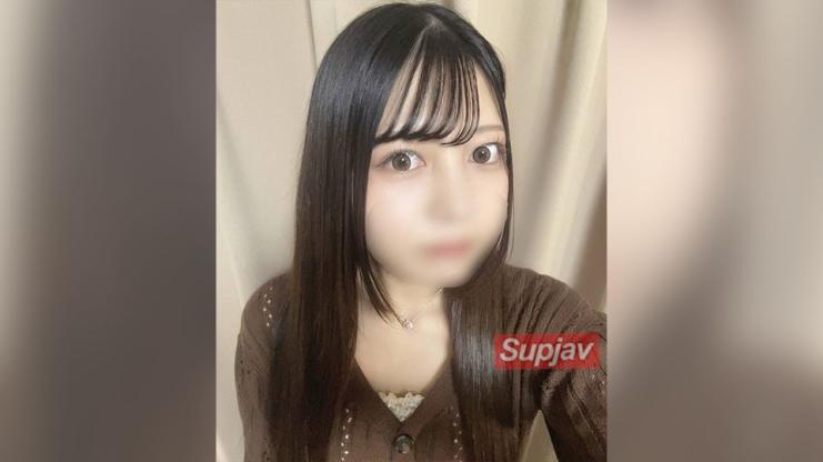 【素人】超可爱却骚到爆的敏感19岁妹子叫来猛肏内射！