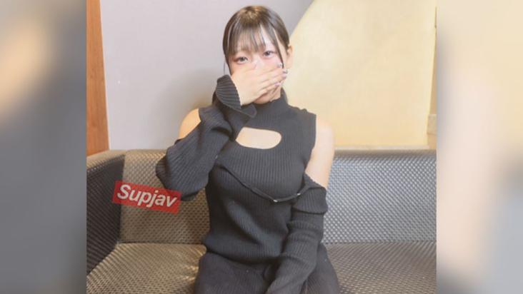 20岁女大学生小樱用50cm巨屌狂插三穴喷潮 深喉灌精 阴道潮吹 屁眼喷水