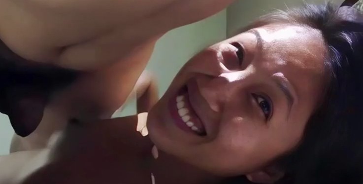 成功拿下良家熟女人妻用震动套把她操高潮了 Chinese homemade video