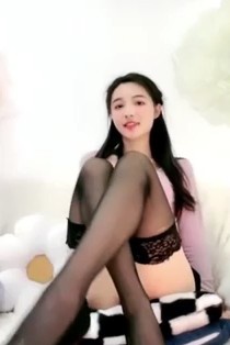 【章哥经典】视频裸聊高颜值小姐姐 Chinese homemade video