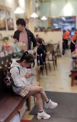 莆田海边的热情相拥6分24秒潮喷满地水声激荡！8分44路人经过 Chinese homemade video