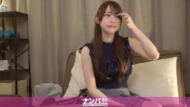 咖啡厅妹子的服务精神超带劲直通H界！？把超骚的侍奉型妹子带回家随便玩弄w