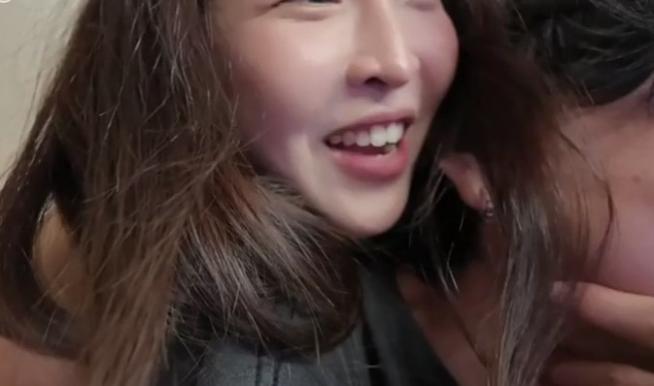 鸡巴大的话女友都那么粘人！变着法想要你插她 Chinese homemade video