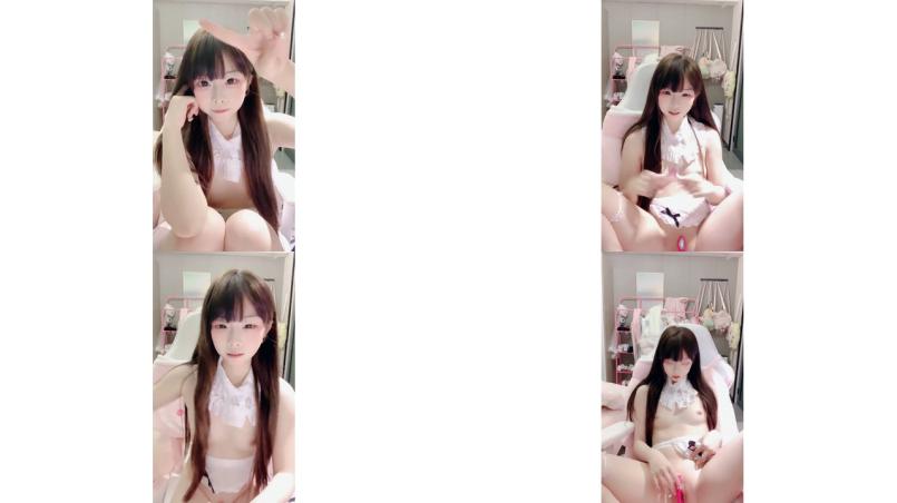 小萝莉尕尕 大黑牛自慰～日盼夜盼清纯女神一只张包包终于下海了 (4)