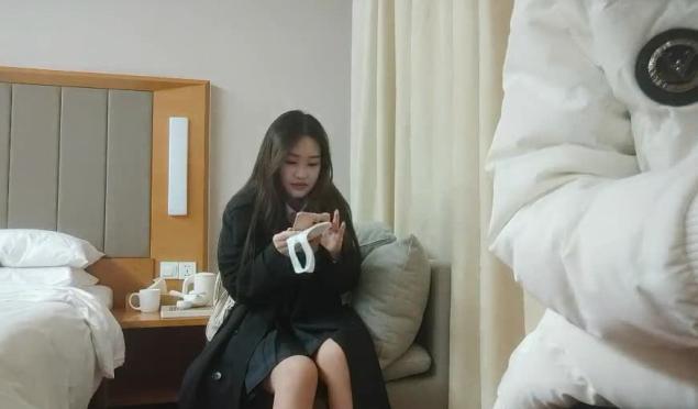 外围女神场持续  甜美温婉小仙女 性爱百科全书 各种姿势大屌猛插彻底征服了