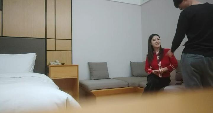 近期最完美的一对美乳  配上清纯明星脸  精彩程度再攀高峰 打桩机猛烈抽插 香艳精彩