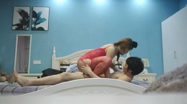 中场换套继续干  170cm长腿御姐 C罩杯白嫩美乳 打桩机体力过人 花式啪啪极度配合