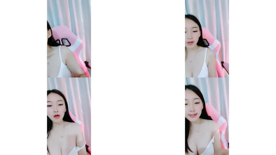 北北 丝袜高跟露脸风骚小少妇，精彩大秀直播妩媚风骚表情诱人，道具蹂躏骚穴浪叫呻吟不止精彩又刺激，427