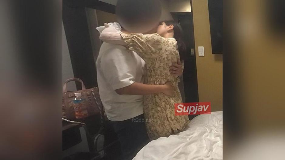 与真正模特小姐重逢性爱，纤细丰乳绝佳身材，尽享情侣般性爱-1