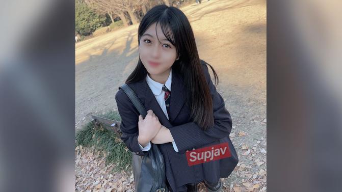 初拍露脸即将毕业女学生，口射与无套中出