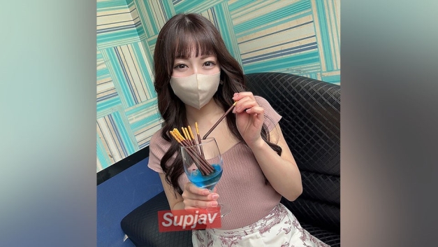 初拍 美女美容师接受扭曲性癖，密室施术中出2次