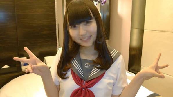 【制服Cosplay】对正沉迷性爱、仍显稚嫩的素人童颜美女，顺势中出并无套性交