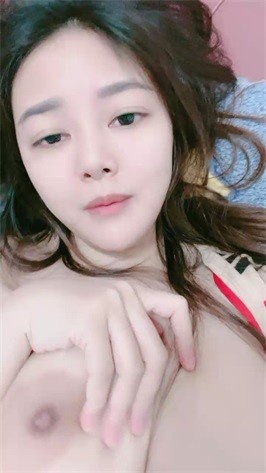 丰满可人的坦克妹妹完美露脸甜美叫床声秒硬特写私处极品小蝴蝶逼