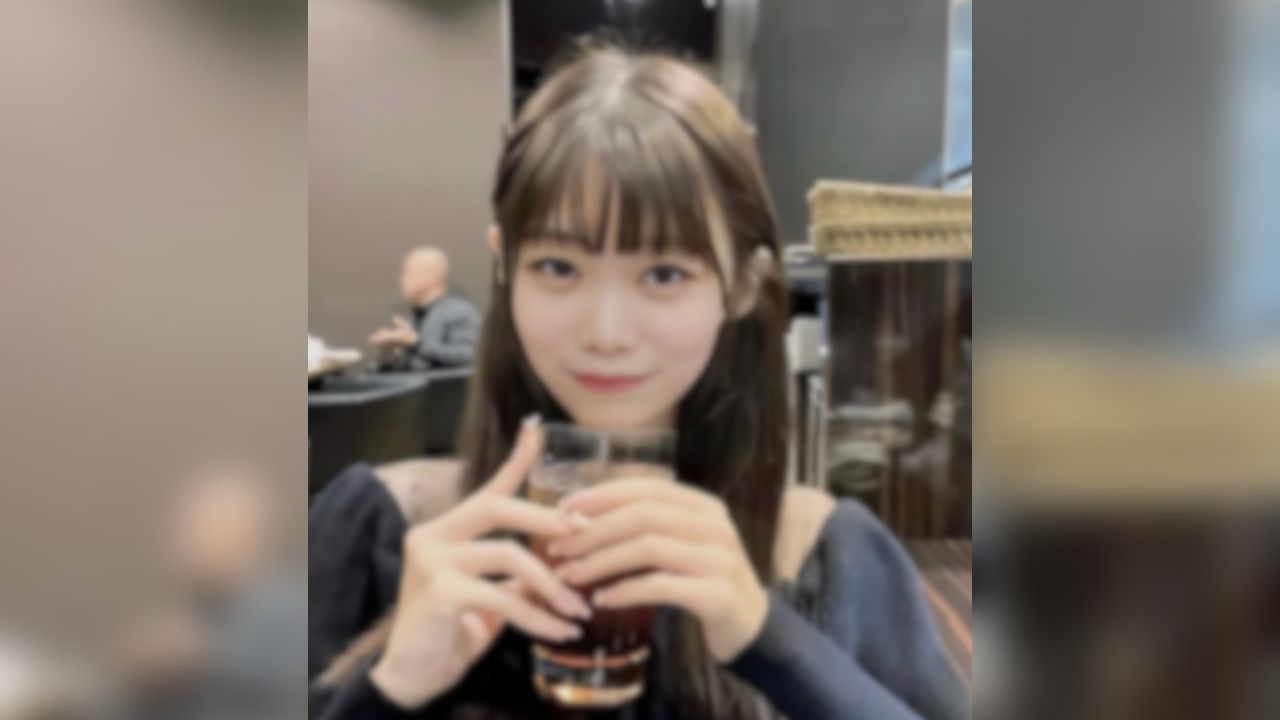 与来自秋田、就读东京知名大学４年级的读者模特沙也香酱秘密幽会。背叛男友，在危险期内射，提供精子。