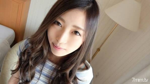 【首次拍摄】望月加奈 22岁 大学5年级生